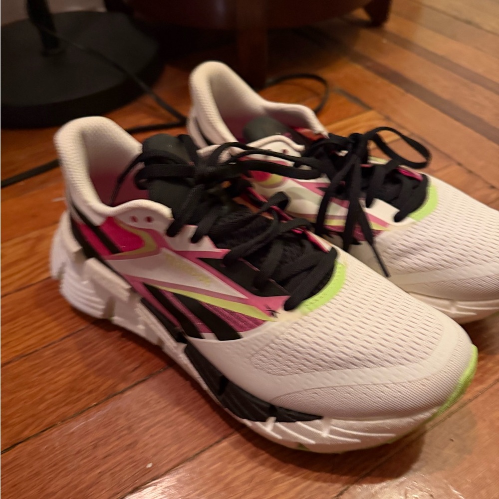 Reebok Zig Dynamica with Black, Pink & Lime Accents - BRAND NEW, never worn